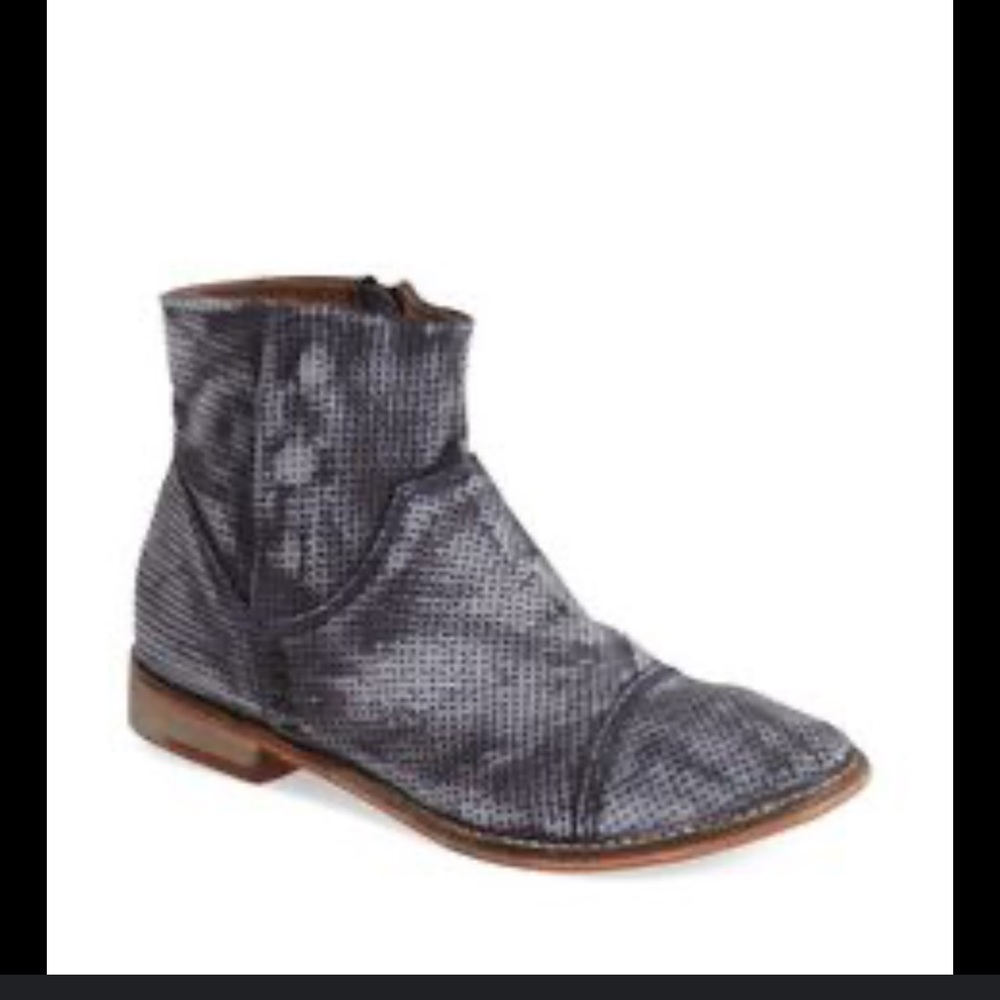 Free People Blue and Gray Ankle Boots